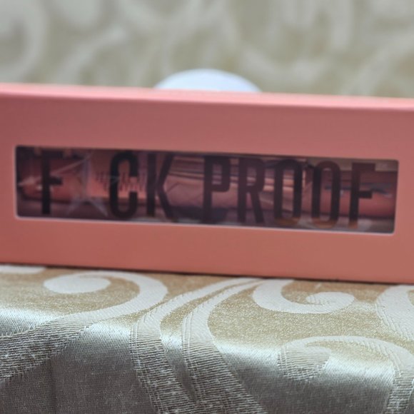 🆕NIB Jeffree Star F*ck Proof Mascara Brown - Picture 1 of 4